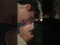 เราจูบกันท่ามกลางเสียงคลื่นและลมท�
