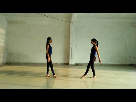 Nishtha Kesarwani Acrobatic Dance ??