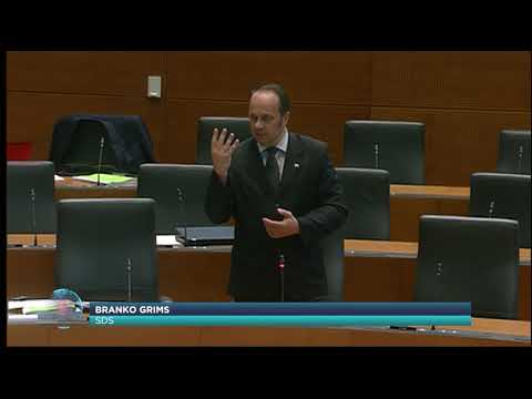 BUČKE e34p02 - RADOVEDNI GRIMS IN GOLI CESAR