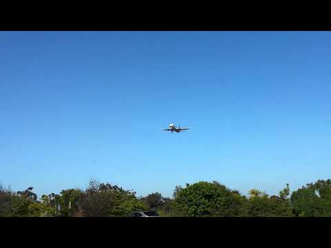 Delta Airlines 767-300 [DL 1467]  landing to KSAN