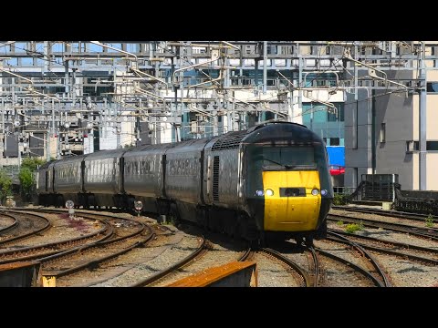 Trains at Cardiff Central 29/05/23