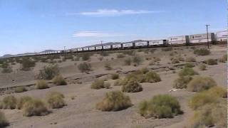 preview picture of video 'BNSF Needles sub - container train at Amboy. Train #8'