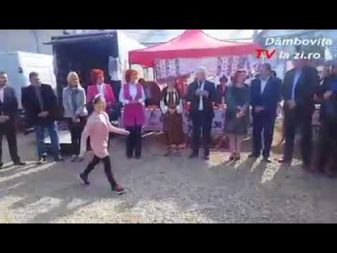 Cântec, joc și voie bună la Festivalul Placintelor  de la Candesti