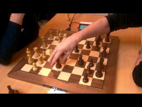 GM Malakhov Vladimir - GM Van Wely Loek, rapid chess, Slav Defence, Analisys