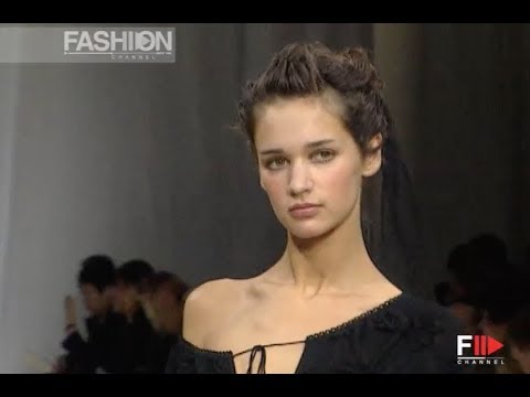MICHEL KLEIN Spring Summer 2002 New York - Fashion Channel