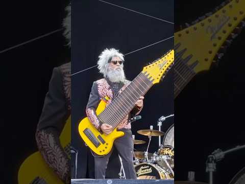 Can I play this bass? 😮‍💨