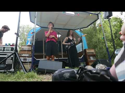 Walk On, Caprera Bloemendaal, 14-08-2022, Kids With Buns, 1712