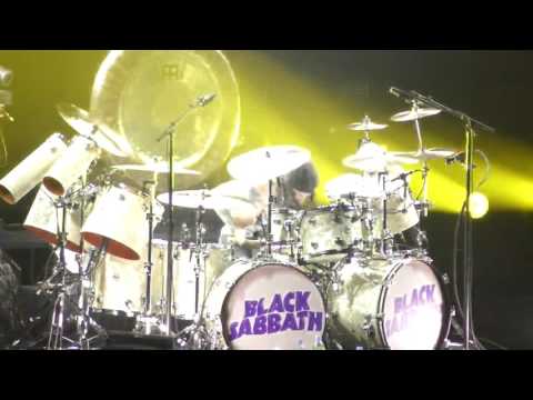 download lagu mp3 mp4 Black Sabbath Drum Solo, download lagu Black Sabbath Drum Solo gratis, unduh video klip Black Sabbath Drum Solo