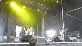 The Coathangers - Watch Your Back (FPSF - Houston 06.04.16) HD