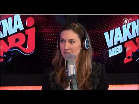 Mammakläder, skinnjackor och snygga skor med Emma Danielsson - VAKNA med NRJ - YouTube[2]