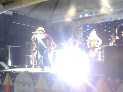 forró corpo de mulher 26 06 2011