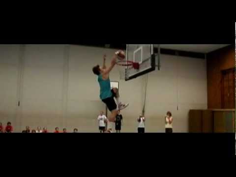 Basketballcamp 2012 Dunk Contest