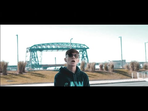 Tommy Bueno - En El País del Cambalache (Prod. Kanelo Pro) | #HechoEnArgentina