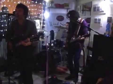 Creedence Clearwater Rewind - Commotion