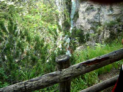 nad vodami Rio Fanes.avi