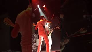Jett Rebel 🎸🎸🎸 (awesome his (guitar) skills) *It’s Cruel*  @ Rotterdam -Annabel- 28-10-17
