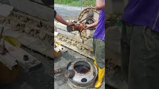 remove spoket bulldozer sprocket D6c