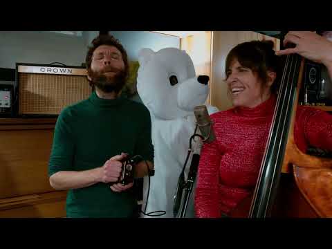 Bridget Kearney - Don't Think About the Polar Bear (Polar Bear's Version)