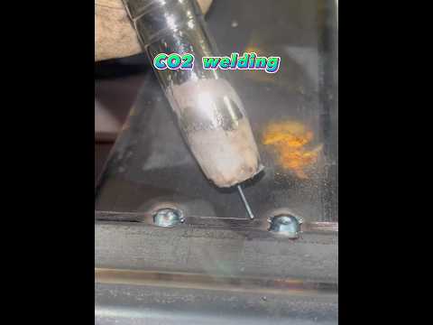 Welding with CO2 gass #welding #subscribe #metalworking #arcwelding #migwelder #weld #migwelding