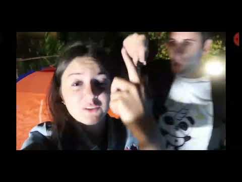 LUÌ VIOLENTA UN SERPENTE E SOFÌ LO PICCHIA A TESTATE DI CAVALLO GRASSO! *pazzesco*