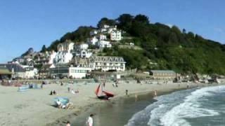 preview picture of video 'Looe Town Beach on an Autumn Day'