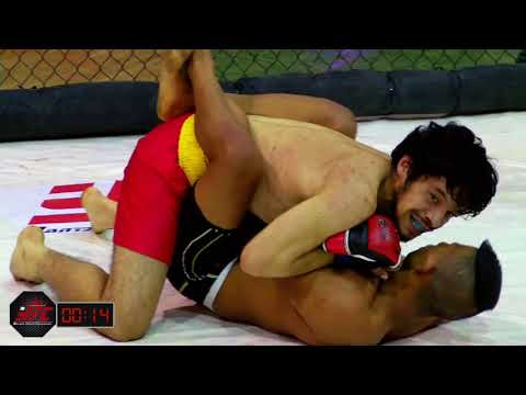 YFC 7 - Cristhian Poma VS Ricardo Jaramillo