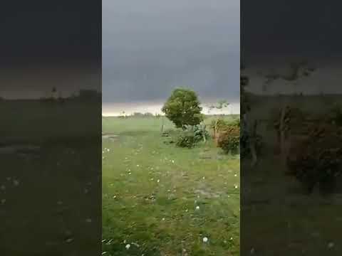 Así fue la fuerte tormenta con caída de granizo en La pelada, Santa Fe el jueves 22 de octubre