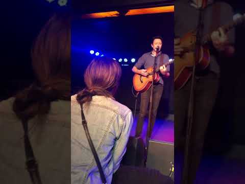 Paul Dempsey “Life On Mars” (David Bowie cover), Pier Hotel - Frankston, 15/5/2021