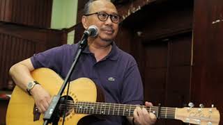 Download lagu Ebiet G Ade - Nyanyian Cinta Satu Ketika mp3