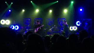 Unknown Mortal Orchestra &quot;Shakedown Street&quot; clip San Francisco 12/30/16