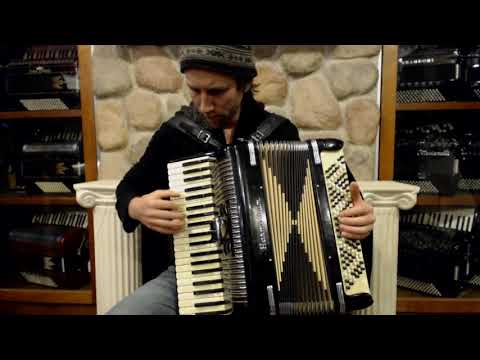 3153 - Black Harmonium Piano Accordion LM 41 120 $699