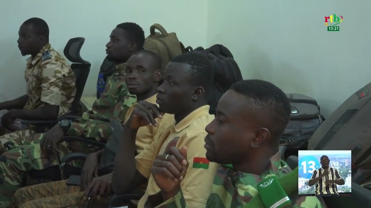 50 membres des FDS  en formation en télé pilotage de drones civils à Ouagadougou