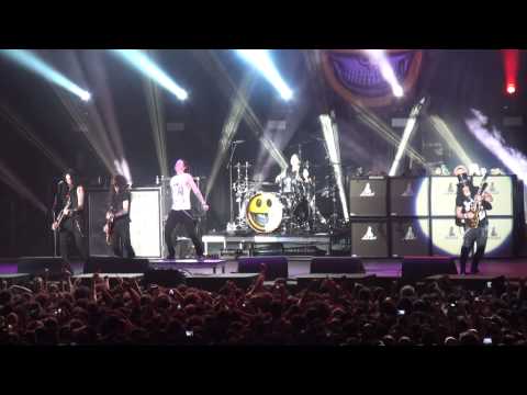 Slash ft. Myles Kennedy - Bent to Fly / World on Fire - Live in Turin 16/11/2014