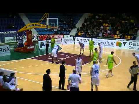 ORO PLANASA NAVARRA,89 - LUCENTUM BALONCESTO ALICANTE SAD,77 (14/12/2012 0:00:00)