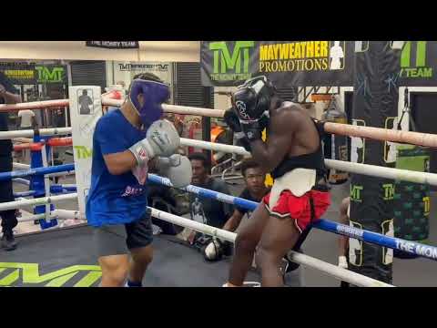 CURMEL MOTON PUTS A VICIOUS BEATING ON A MUCH BIGGER MAN IN SPARRING AT MAYWEATHER GYM