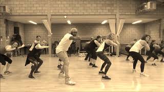 Take Over Town-Zumba iho