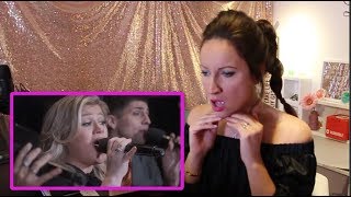 Vocal Coach REACTS to KELLY CLARKSON & PENTATONIX- MY GROWN UP CHRISTMAS LIST