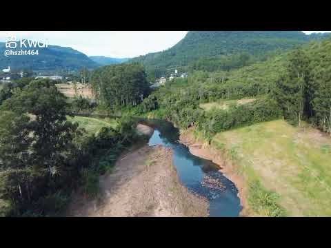 Dji mini 3 filma rio Cadeia cidade de Picada Café RS. 