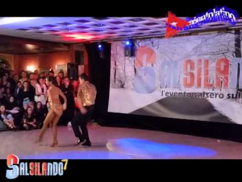 Movimientolatino a Salsilando - Il Nuovo Show di Adolfo Indacochea e Tania Cannarsa!