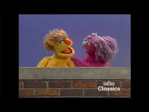 Sesame Street - Scratch My Back (HQ)