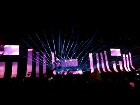 Alesso Live @ Ultra Europe 2014 Coldplay vs. Discopolis (A Sky Full of Stars vs. Falling)
