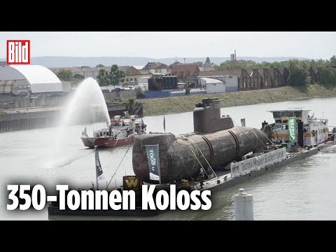 SINSHEIM: Marine-U-Boot auf letzter Reise