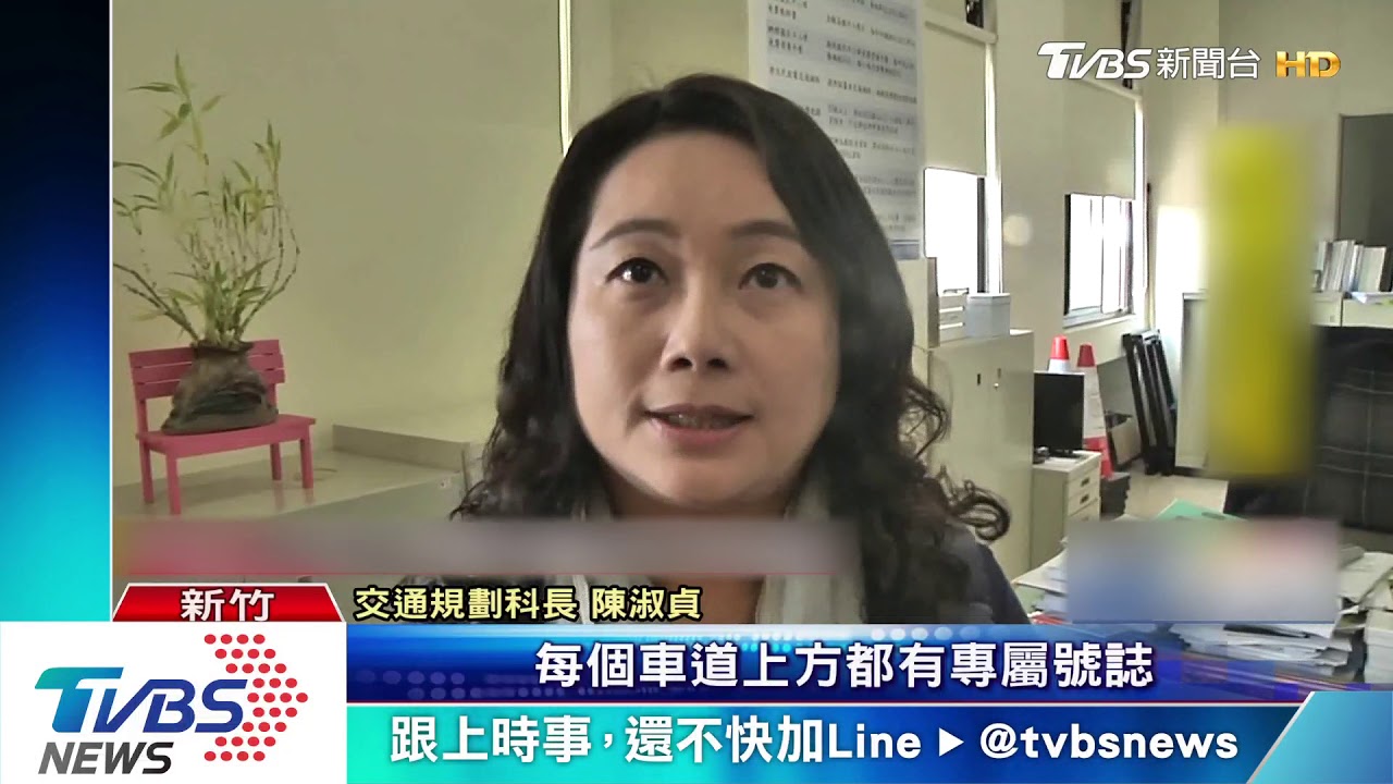 路口10個紅綠燈、標示 民眾:眼花撩亂