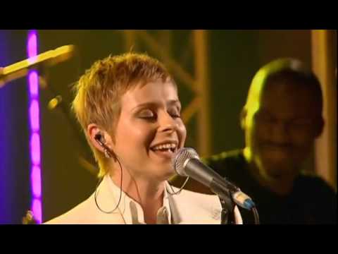 Lisa Stansfield 2 17   The Real Thing