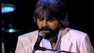 Michael McDonald - "I Keep Forgettin" 1982