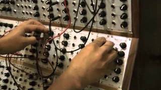 Video thumbnail for YMOモジュラー"Analogue Systems"Low Pass Filter(RS-100S) by 史郎青田