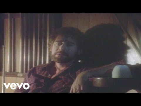 Earl Thomas Conley - Crowd Around the Corner (Official Video)
