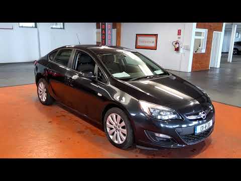 Opel Astra 2013 - Image 2