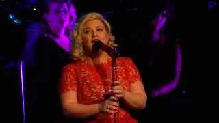 Kelly Clarkson - Have Yourself A Merry Little Christmas - Nashville Dec 20 2014
