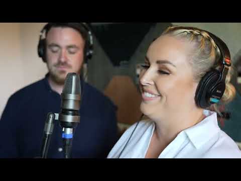 Travelling soldier-The Rattlin'Rogues feat. Sinead o Brien